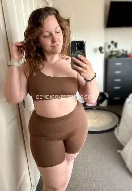 Bendigo escorts Justina — 1