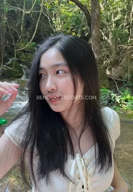 Bendigo escorts Zoey — 1