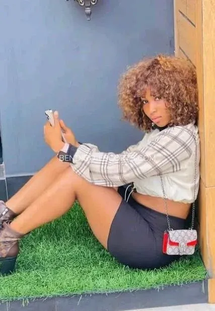 Bendigo escorts Oriana — 1