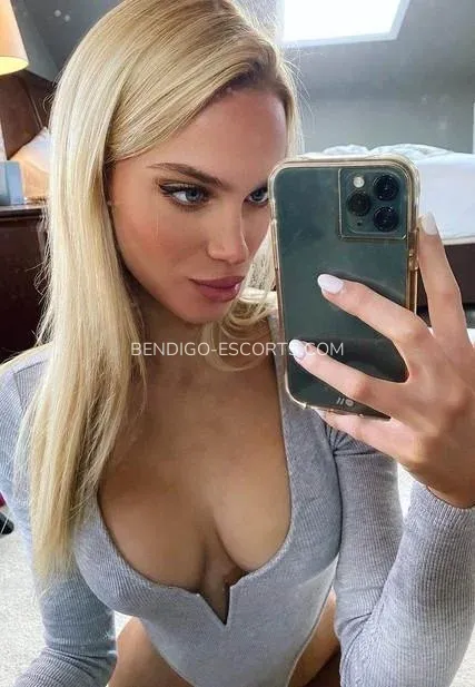 Bendigo escorts Zoe — 5