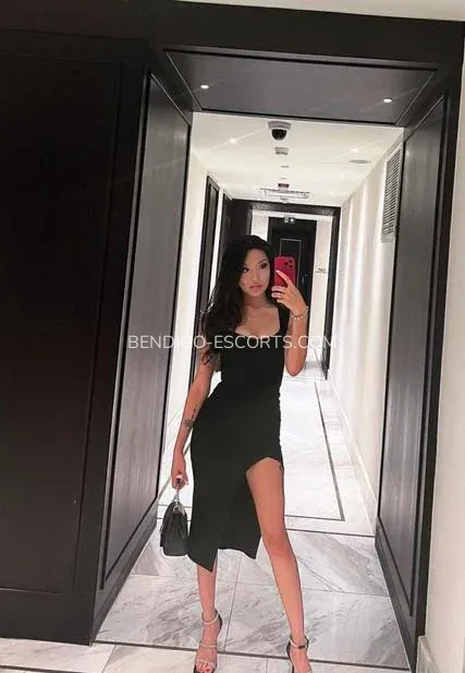 Bendigo escorts Isabelle — 10