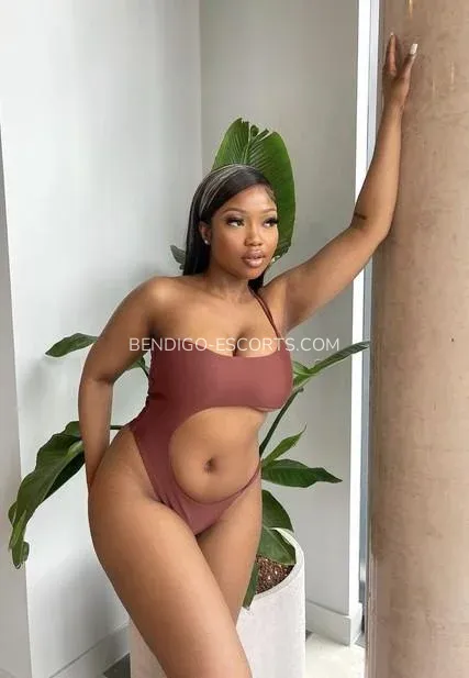 Bendigo escorts Constanza — 1