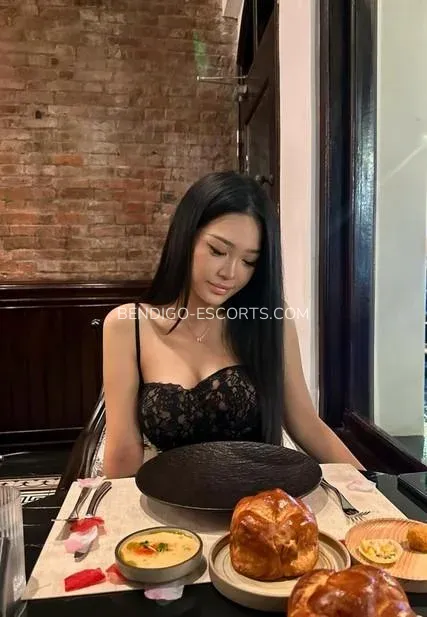 Bendigo escorts Melanie — 1
