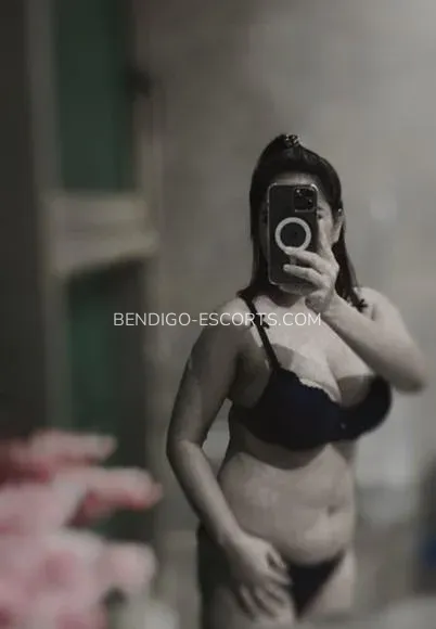 Bendigo escorts Carina — 1