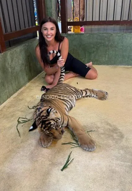 Bendigo escorts Astrid — 1