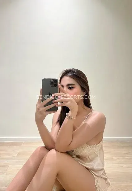 Bendigo escorts Ellinor — 5