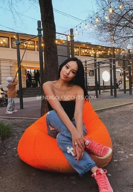 Bendigo escorts Pia — 6